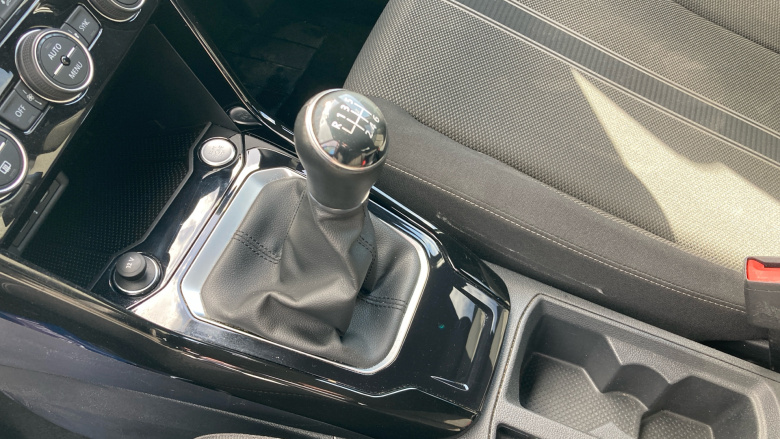 Volkswagen T-Roc 1.0 TSI 110 Black Edition 5dr Petrol Hatchback